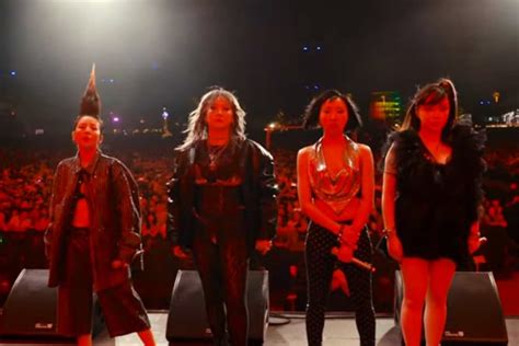 2NE1 reunites and performed as four for Coachella .